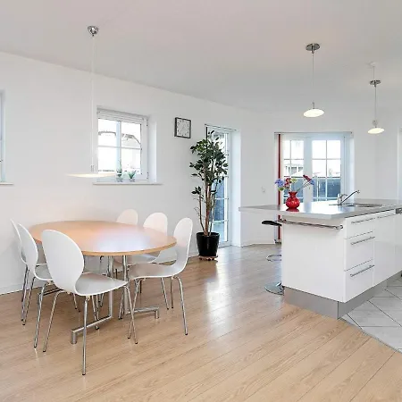 Xxxiii Apartment